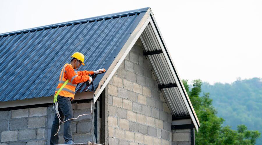 Professional New roof installation in West Point, IL